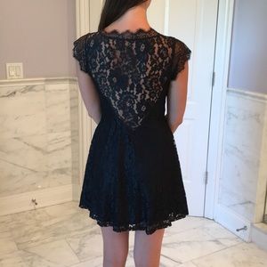 Black backless lace dress